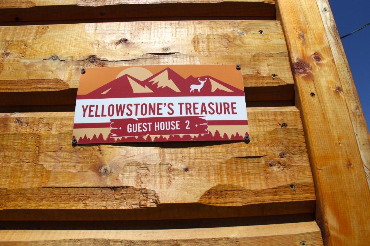 Yellowstone Treasure Guesthouses On The River Gardiner Exteriör bild