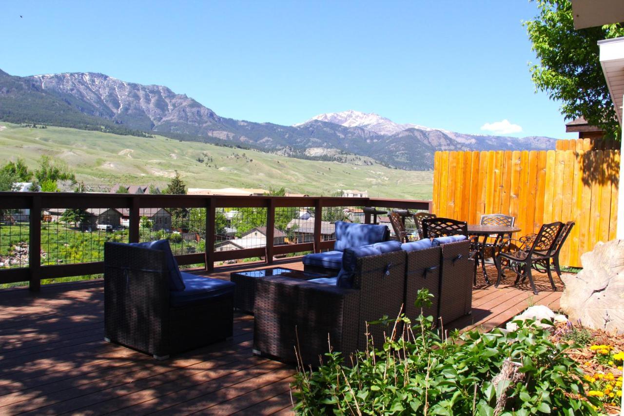 Yellowstone Treasure Guesthouses On The River Gardiner Exteriör bild